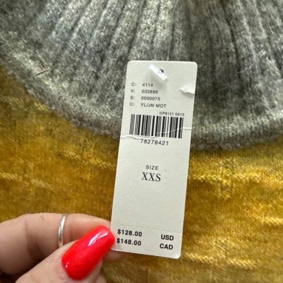 Sweater - Picture 2 of 3